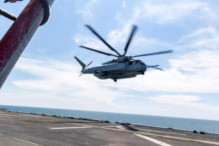 Marine Heavy Helicopter Squadron 461 (HMH-461) Brings the King Stallion to the Force